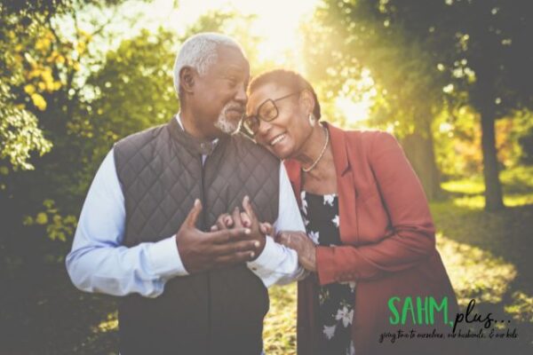 Stop Waiting for the ‘Right Time’: Why You Only Need 7 Days to Start Reconnecting 3 older couple reconnecting