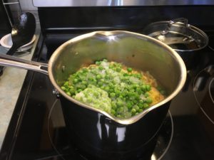 Easy Chicken and Yellow Rice Recipe 12