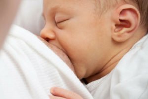 Tips for having a more successful breastfeeding experience, or reasons I think my second breastfeeding journey was better | www.sahmplus.com