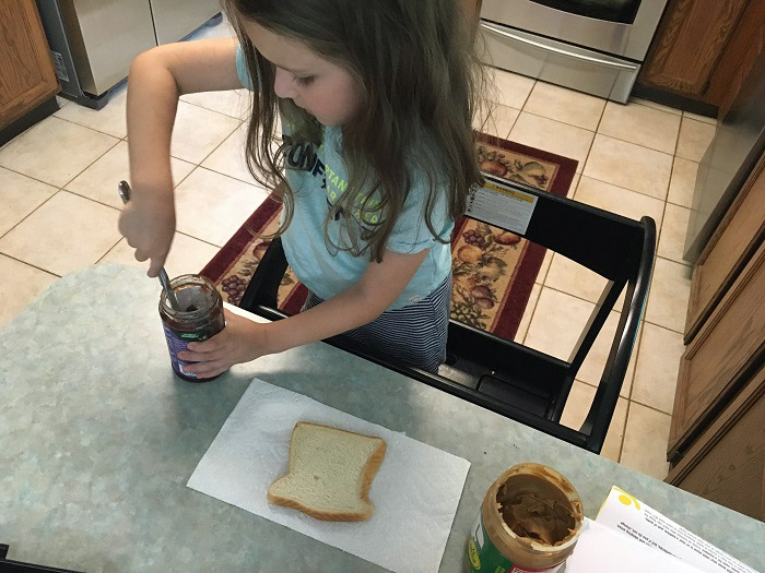 One key to packing school lunches your child will actually eat: have them make their own lunches | www.sahmplus.com