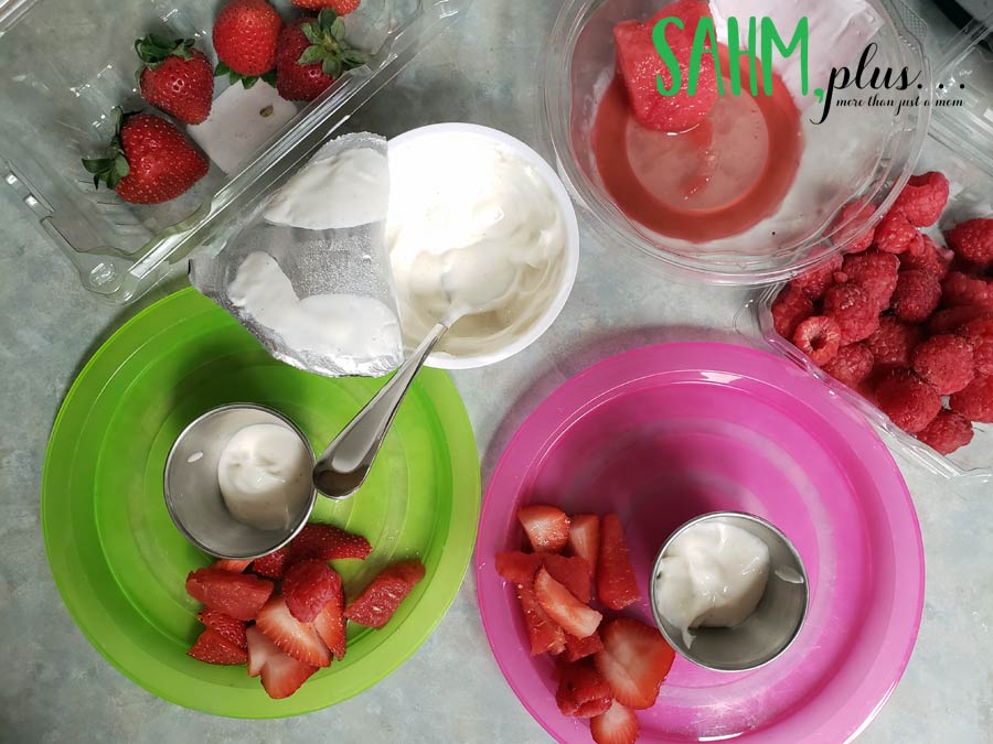 Fruit berries and yogurt for dipping - easy toddler snacks