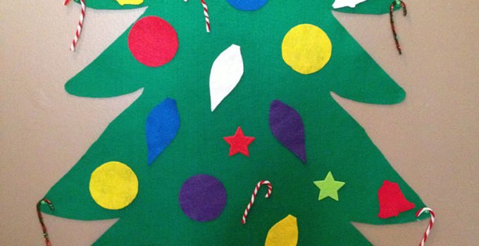 Toddler felt Christmas tree complete with felt ornaments and candy canes | www.sahmplus.com