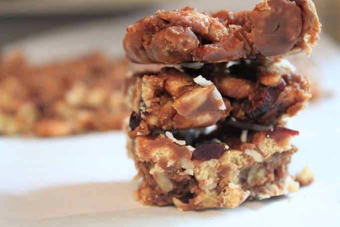 No-Bake Chocolatey Trail Mix Cereal Bars via www.sahmplus.com